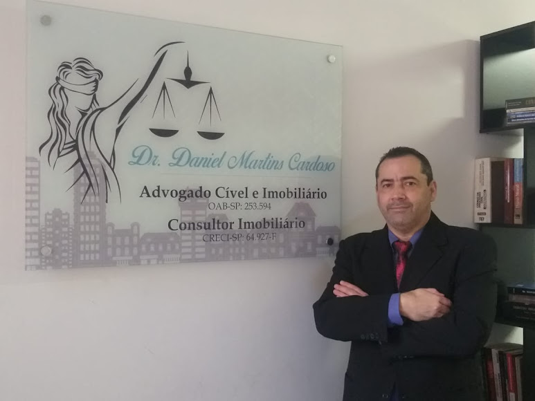 Dr. Daniel Martins Cardoso - Especialista em Direito Imobiliário 